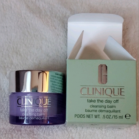 NEW Clinique Bundle of 3 Skin Care Cleanser Scrubs Mini Travel - Picture 3 of 7